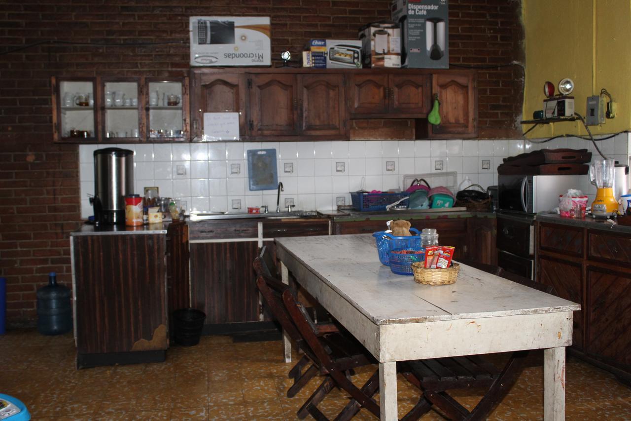 Hotel Casa Del Viajero كويتزالتنانغو المظهر الخارجي الصورة