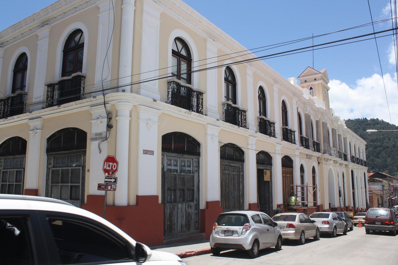Hotel Casa Del Viajero كويتزالتنانغو المظهر الخارجي الصورة