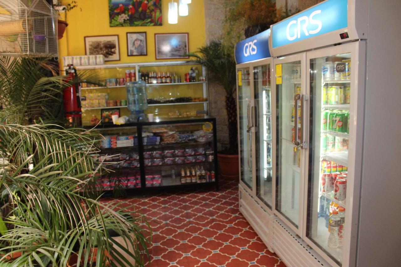 Hotel Casa Del Viajero كويتزالتنانغو المظهر الخارجي الصورة