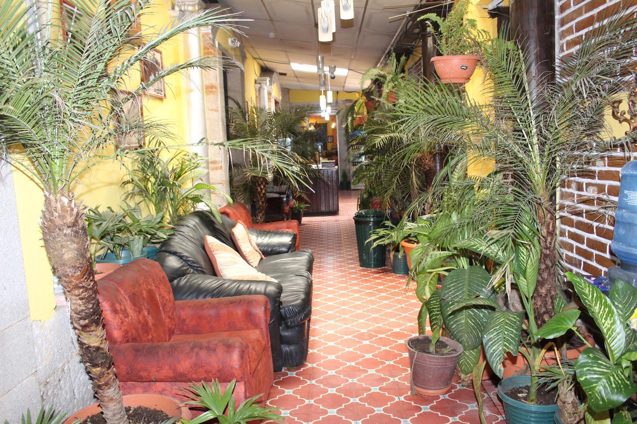 Hotel Casa Del Viajero كويتزالتنانغو المظهر الخارجي الصورة